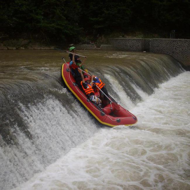 Sungai Cikundul Cianjur: Keistimewaan Saat Berlibur di Cianjur! 2 | Molly Wisata 2025 Sungai Cikundul 2