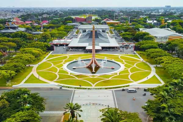 Taman Mini Indonesia Indah (TMII): Menikmati Keindahan Pesona Wisata di Jakarta 1 | Molly Wisata 2025 Taman Mini Indonesia Indah