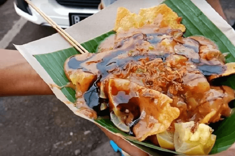 Nikmati Sensasi Kuliner Unik Bogor: Cicipi Kelezatan yang Nyeleneh 2 | Molly Wisata 2025 Cungkring Pak Jumat