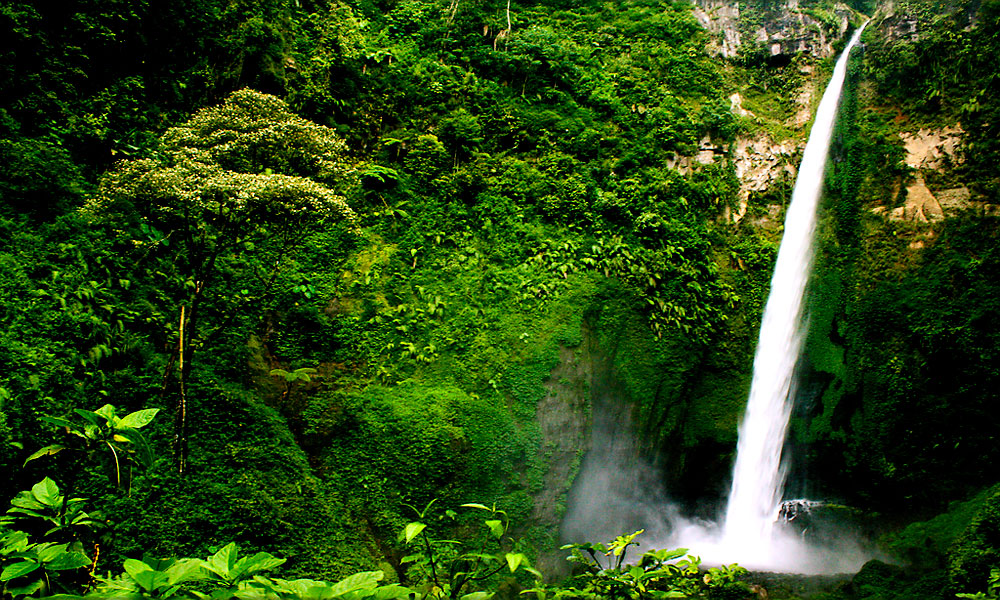 Air Terjun Coban Pelangi