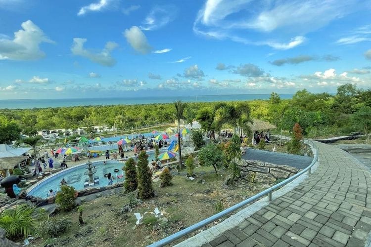 Bukit TAWAP: Pesona Alam yang Memesona di Sumenep, Jawa Timur 2 | Molly Wisata 2025 Bukit TAWAP