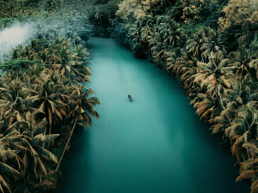 Sungai Maron di Pacitan: Keindahan Wisata Alam dengan Air Biru 2 | Molly Wisata 2025 Sungai Maron di Pacitan
