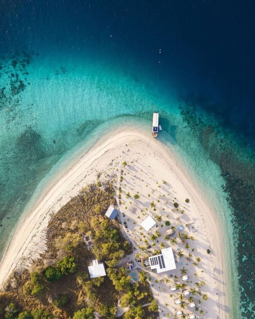 Eksplorasi Kekayaan Bawah Laut Pulau Sabolon: Surga Tersembunyi di Timur Nusantara 2 | Molly Wisata 2025 Pulau Sabolon Kecil
