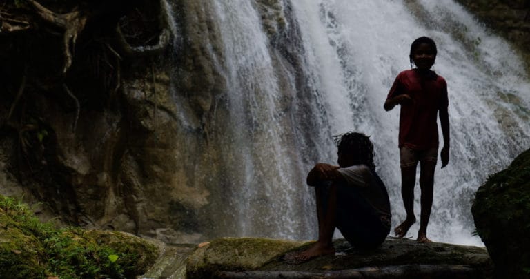 6 Tempat Wisata Di Boven Digoel Paling Direkomendasikan 6 | Molly Wisata 2025 Air Terjun Atakat