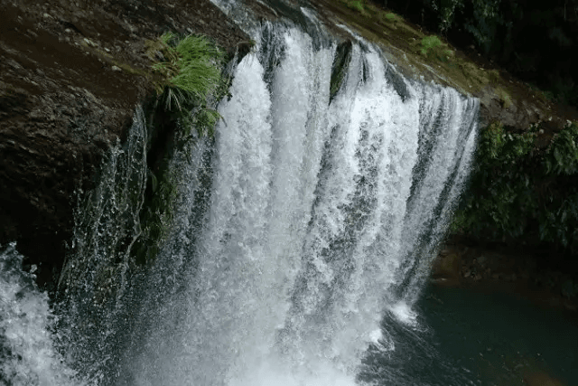 6 Tempat Wisata Di Boven Digoel Paling Direkomendasikan 7 | Molly Wisata 2025 Air Terjun Bitin Bondut