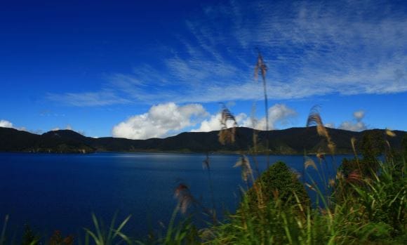 Danau Kamaka
