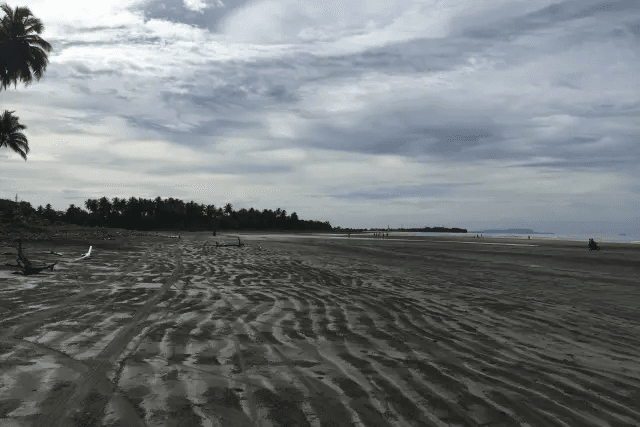 5 Tempat Wisata Di Sarmi Terpopuler Wajib Kamu Kunjungi 3 | Molly Wisata 2025 Pantai Kelapa Satu