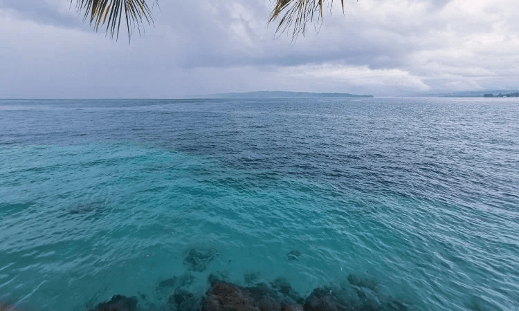 Pantai Pasir Putih Yen Babay