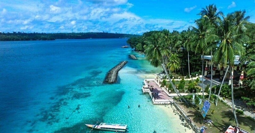 10 Tempat Wisata di Papua yang Paling Terkenal 12 | Molly Wisata 2025 Pulau Mansinam