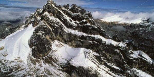 5 Tempat Wisata di Pegunungan Bintang Paling Unik 2 | Molly Wisata 2025 Puncak Mandala