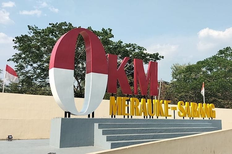 7 Tempat Wisata Di Merauke yang Harus Kamu Kunjungi 8 | Molly Wisata 2025 Tugu 0 Km Merauke-Sabang