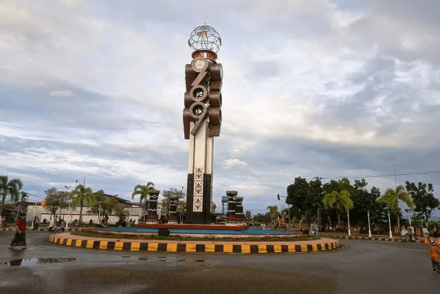 7 Tempat Wisata Di Merauke yang Harus Kamu Kunjungi 3 | Molly Wisata 2025 Tugu Lingkaran Brawijaya