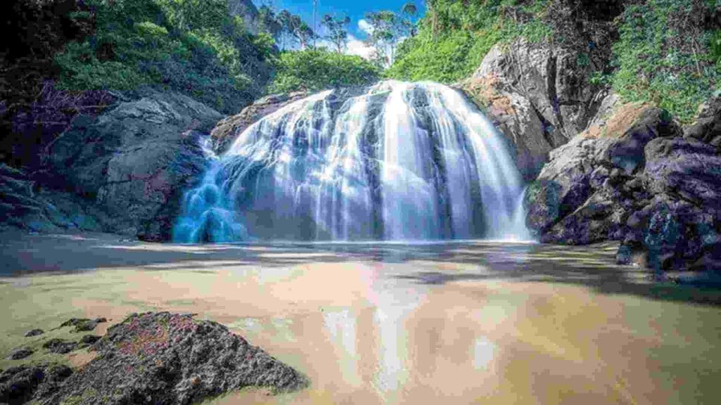 Air Terjun Banyu Anjlok
