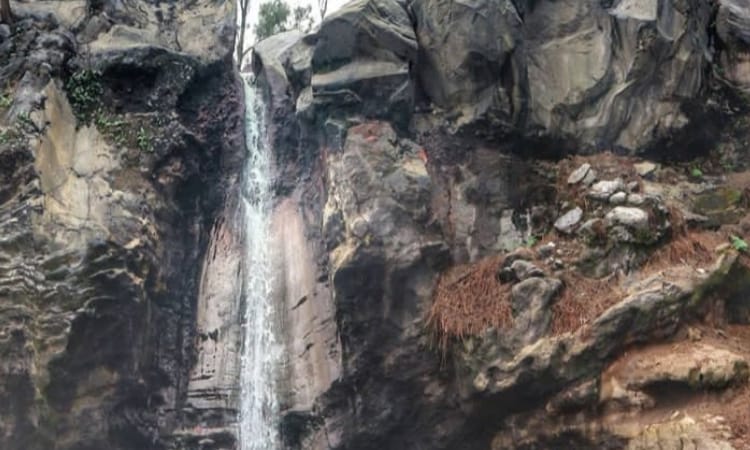 Air Terjun Busa