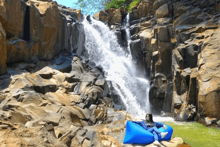 Tempat Wisata di Majalengka Keren Dan Edukatif 3 | Molly Wisata 2025 Air Terjun Cilutung