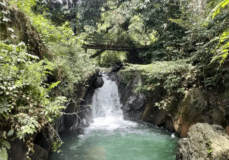 Air Terjun Kencana
