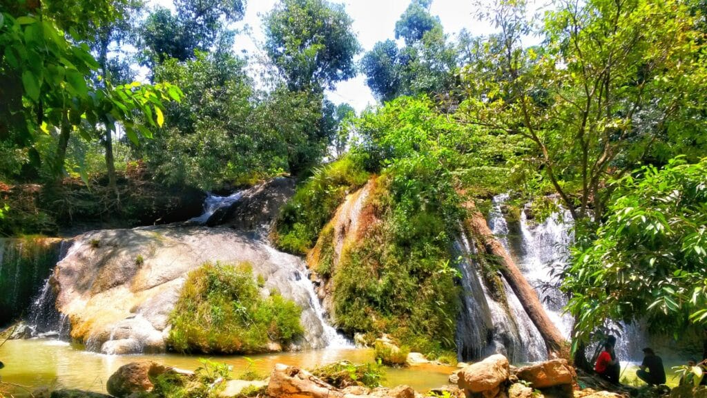 Air Terjun Lembah Bongok