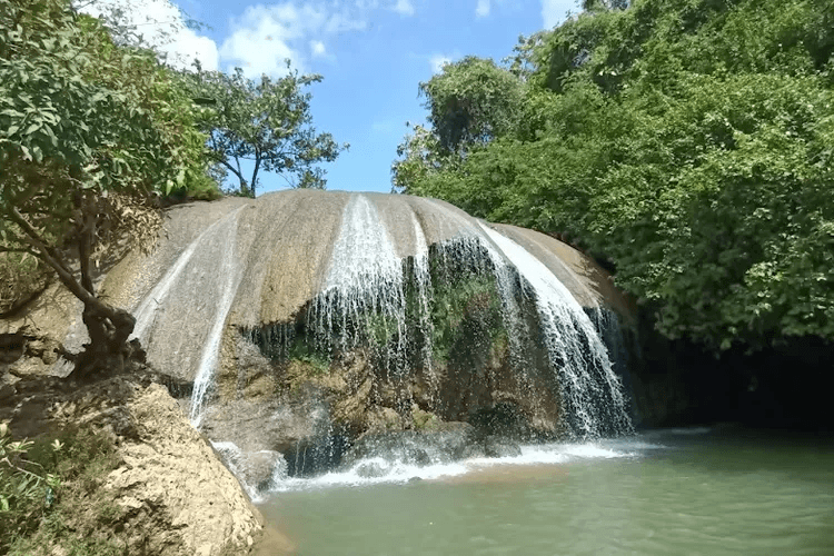 Air Terjun Lorotan Semar