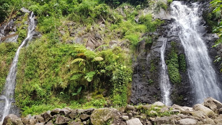 Tempat Wisata di Ngawi Ini Paling Cocok Untuk Liburan 2 | Molly Wisata 2025 Air Terjun Pengantin