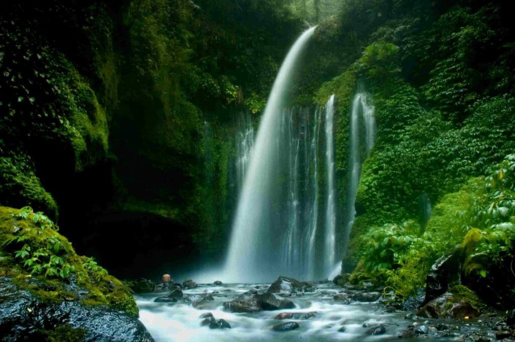 Air Terjun Tiu Kelep