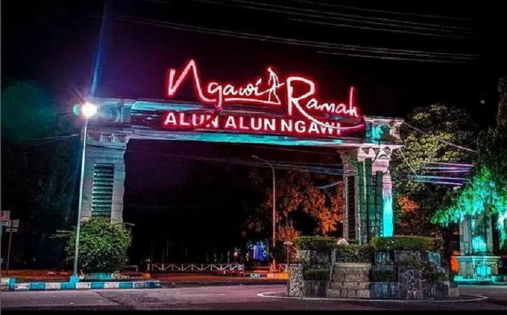 Tempat Wisata di Ngawi Ini Paling Cocok Untuk Liburan 9 | Molly Wisata 2025 Alun-Alun Kabupaten Ngawi