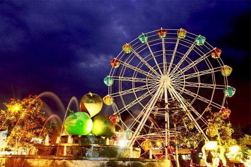 Tempat Wisata di Lamongan Yang Menarik 17 | Molly Wisata 2025 Alun-Alun Kota Lamongan