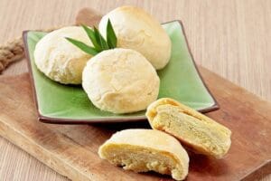 Oleh-oleh Khas Kalimantan yang Terkenal dan Murah 5 | Molly Wisata 2025 Bakpia Kalimantan