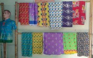 Oleh-oleh Khas Ternate Yang Terkenal dan Wajib Dibeli! 4 | Molly Wisata 2025 Batik Tubo Ternate