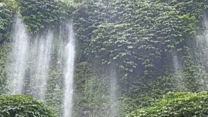 Benang Stokel dan Benang Kelambu