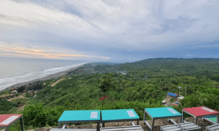 Bukit Paralayang Watugupit Yogyakarta