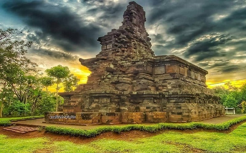 Candi Ngrimbi Jombang