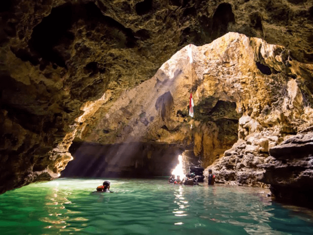 27 Tempat Wisata di Jogja yang Hits, Viral dan Terbaru 10 | Molly Wisata 2025 Cave Tubing Kalisuci