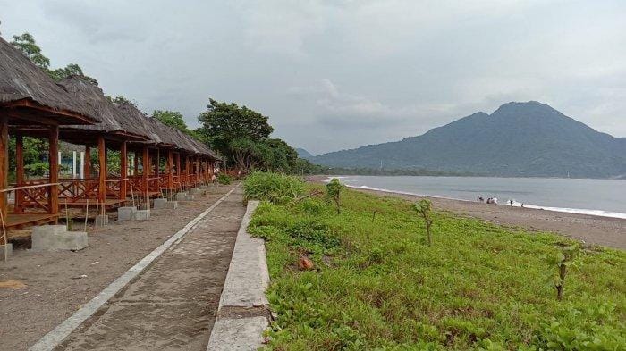 Cepi Watu Beach