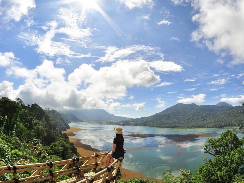 Danau Buyan Bedugul