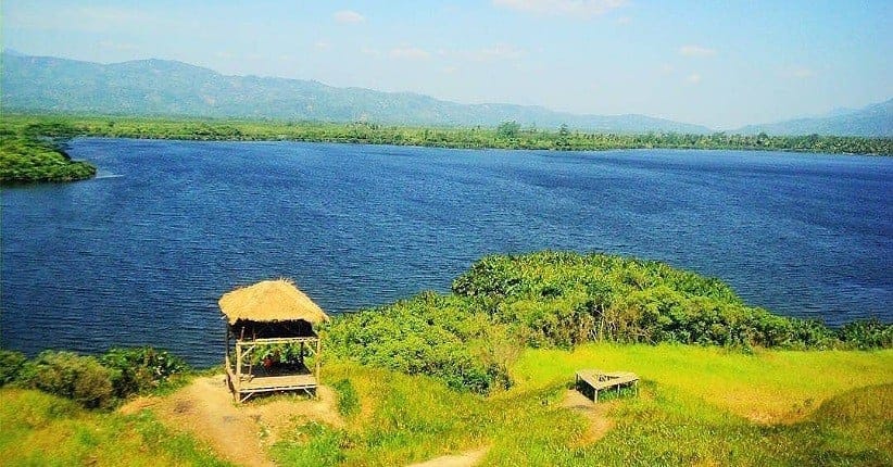 Danau Suoh