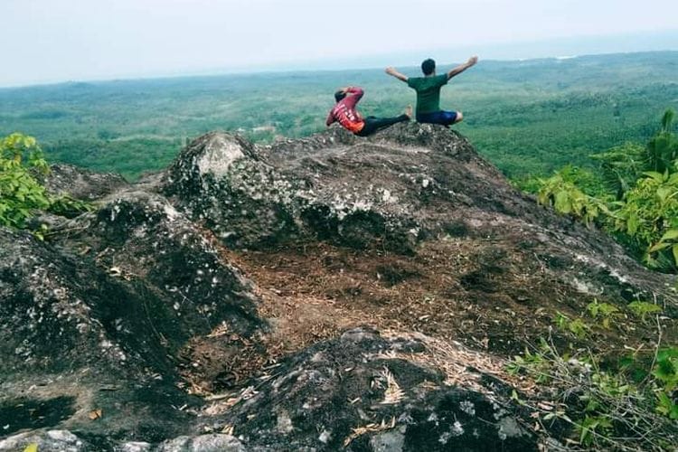 Gunung Batu Tasikmalaya