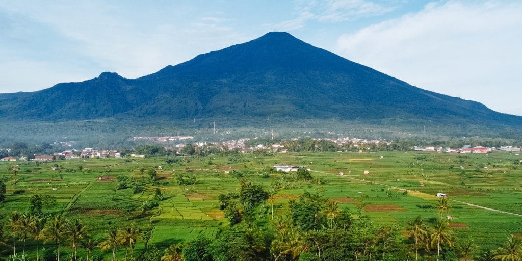 Tempat Wisata di Majalengka Keren Dan Edukatif 7 | Molly Wisata 2025 Gunung Ciremai