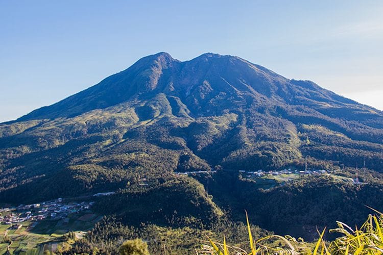 Tempat Wisata Di Karanganyar Paling Hits Dikunjungi 6 | Molly Wisata 2025 Gunung Lawu