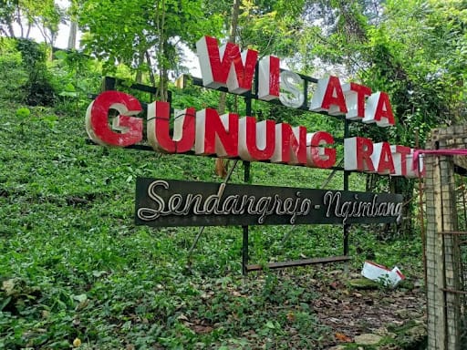Tempat Wisata di Lamongan Yang Menarik 9 | Molly Wisata 2025 Gunung Ratu Lamongan