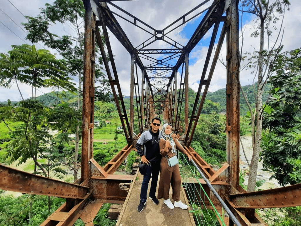 Jembatan Kereta Api Cikudapateuh