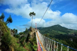 Tempat Wisata Di Dieng Wonosobo Terkeren Wajib Dikunjungi 10 | Molly Wisata 2025 Jembatan Merah Putih Dieng