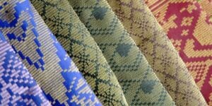 Oleh-Oleh Khas Gorontalo Kekinian yang Recommended 3 | Molly Wisata 2025 Kain Tenun Karawo Khas Gorontalo