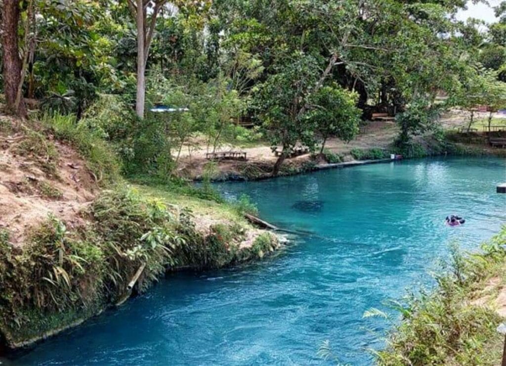 Kali Biru Genyem Jayapura