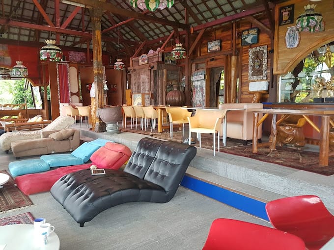 Karang Aji Beach Villa
