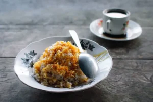 Oleh-oleh Khas Probolinggo yang Paling Dicari dan Wajib Kamu Bawa Pulang 16 | Molly Wisata 2025 Ketan Kratok Khas Probolinggo