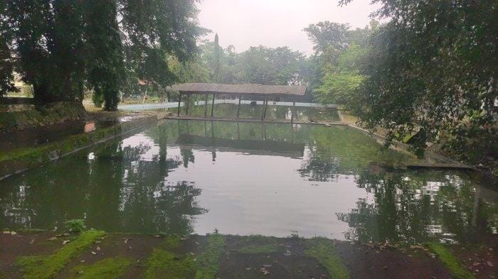 Tempat Wisata di Majalengka Keren Dan Edukatif 17 | Molly Wisata 2025 Kolam Renang Balong Sang Raja