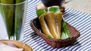 Kue Clorot