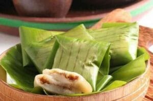 Oleh-oleh Khas Bengkulu yang Wajib Dibawa Pulang! 17 | Molly Wisata 2025 Kue Lepek Biniti