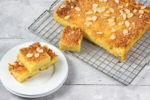 Oleh-oleh Khas Probolinggo yang Paling Dicari dan Wajib Kamu Bawa Pulang 2 | Molly Wisata 2025 Kue Prol Tape