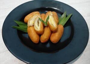 Oleh-Oleh Khas Gorontalo Kekinian yang Recommended 10 | Molly Wisata 2025 Kue Sabongi Khas Gorontalo